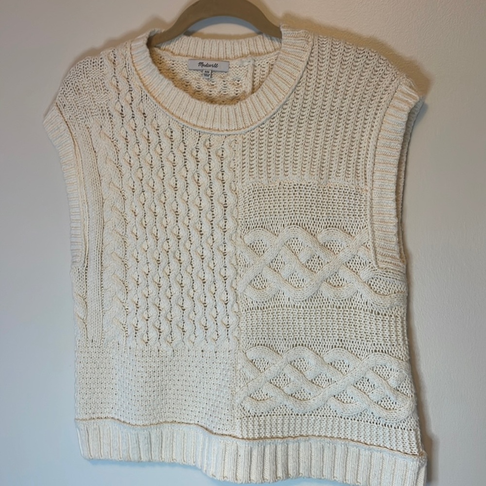 Madewell sweater vest in cream. Worn once. Like new condition! Size XXS